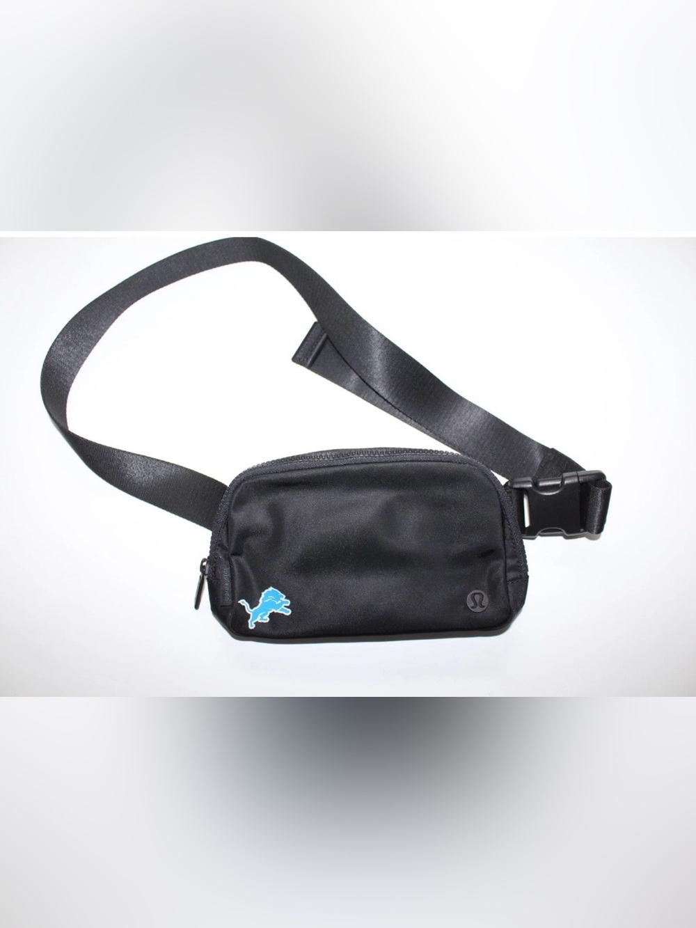 Lululemon NFL Detroit Lions Everywhere Belt Bag